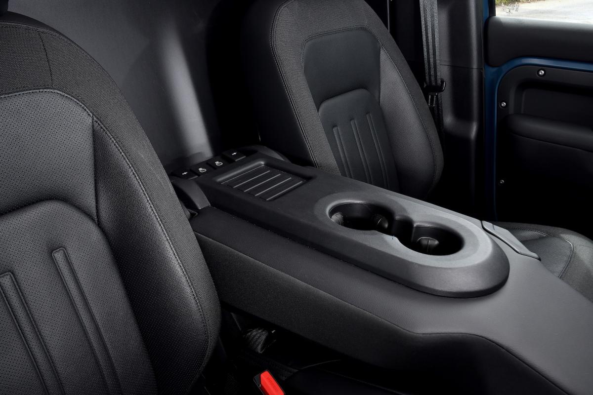 Land Rover Defender Hard Top 2021 interior detail