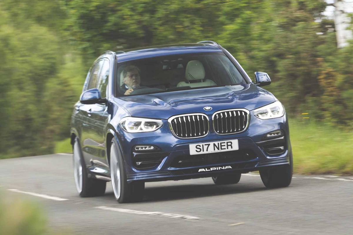 BMW Alpina D X3 2019 front cornering shot