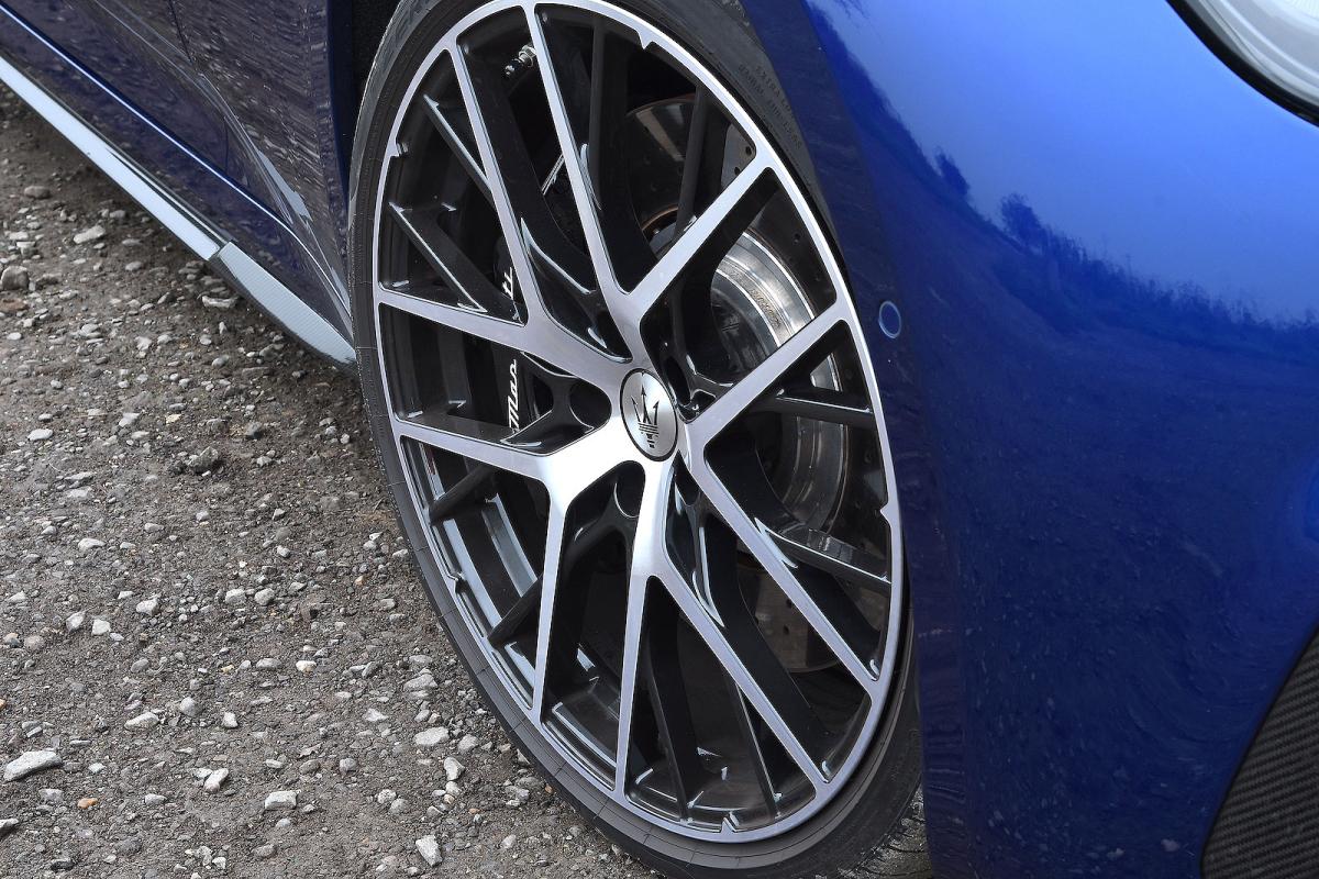 Maserati GranCabrio alloy wheel