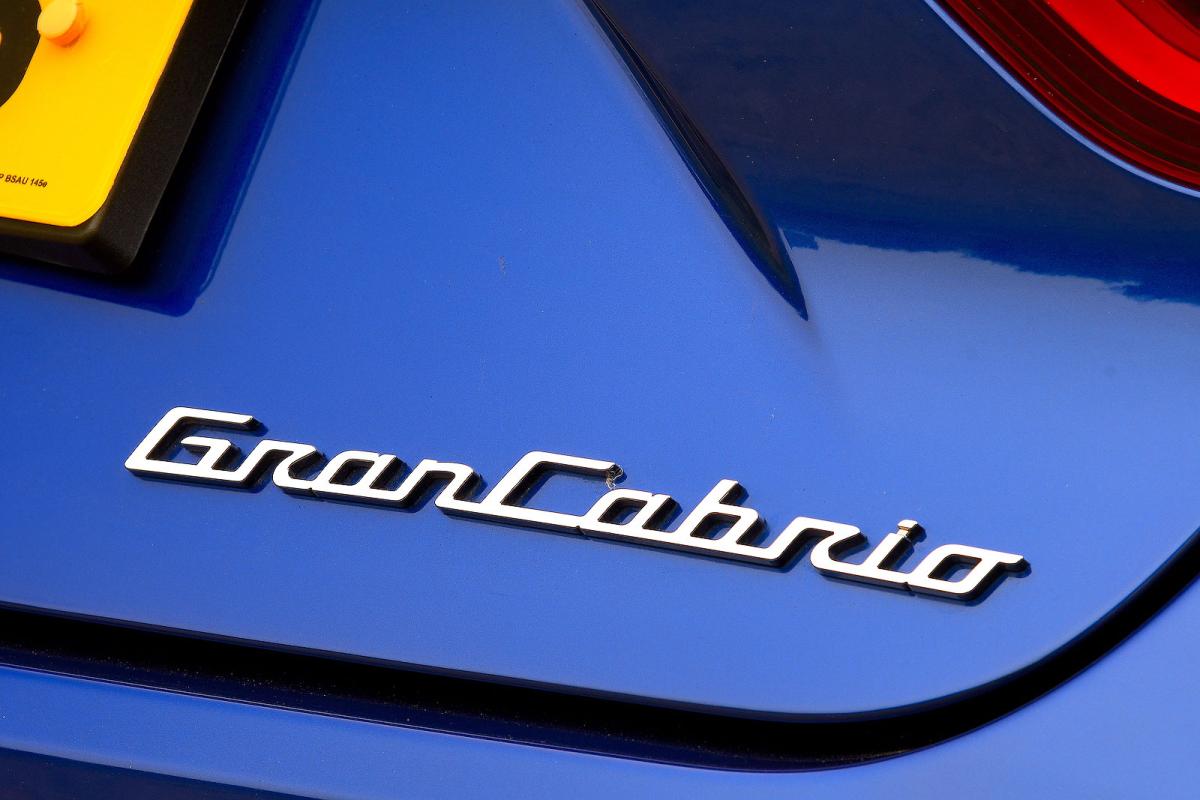 Maserati GranCabrio badge