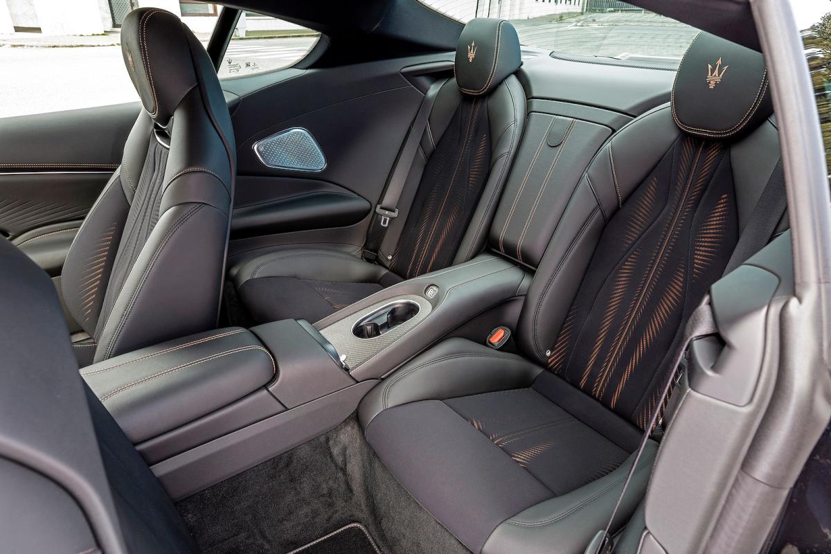 Maserati GranTurismo Folgore back seats