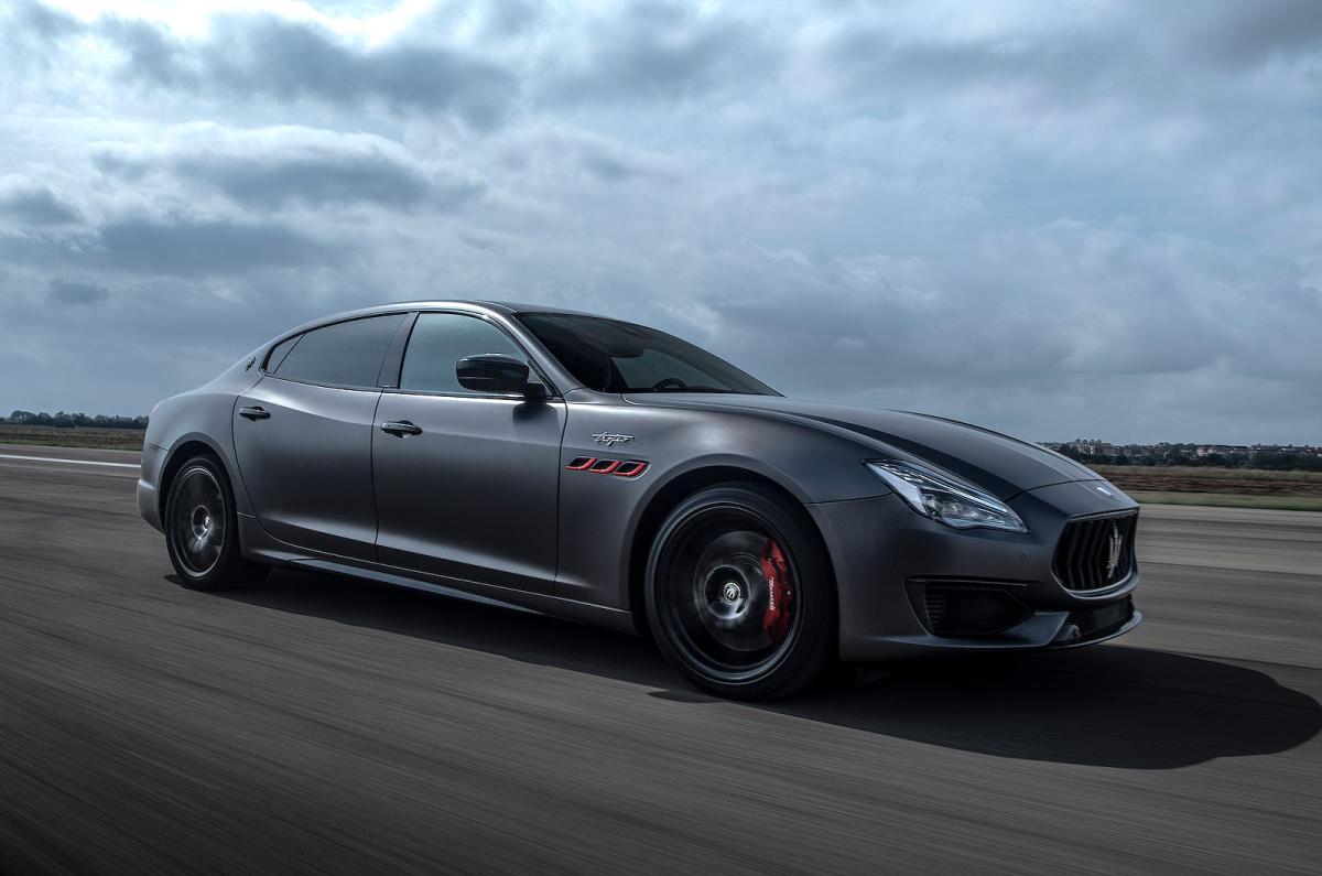Maserati Quattroporte front right driving