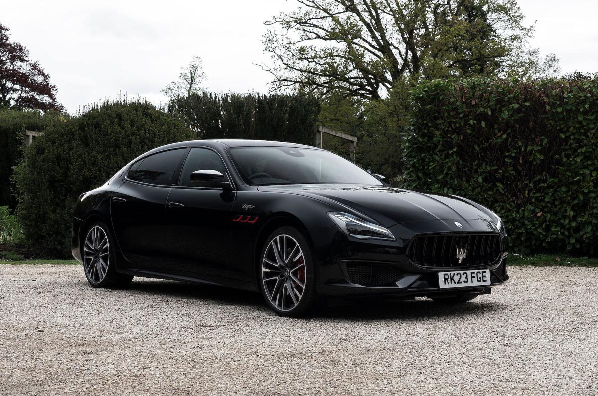 Maserati Quattroporte front right static