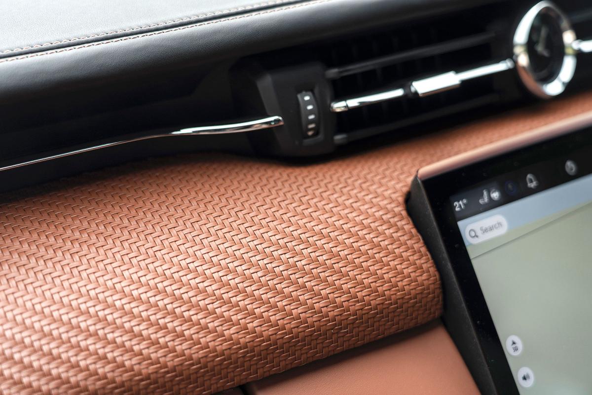 Maserati Quattroporte interior detail