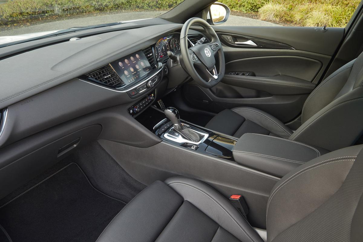 Vauxhall Insignia 2021 dashboard