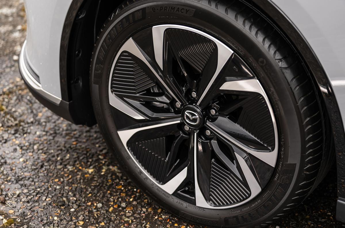 Mazda 6e wheel