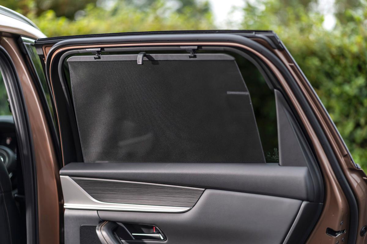 Mazda CX-80 window blind