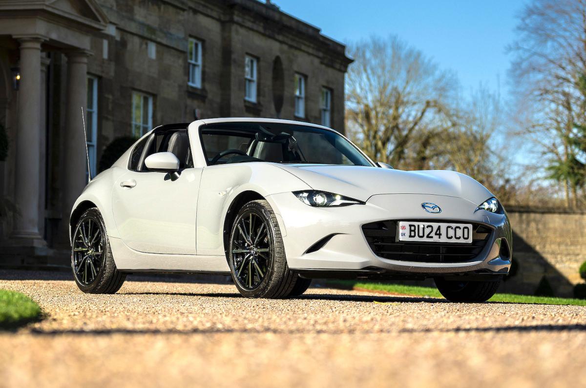 Mazda MX-5 RF front right static