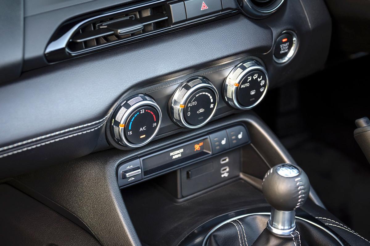 Mazda MX-5 interior detail