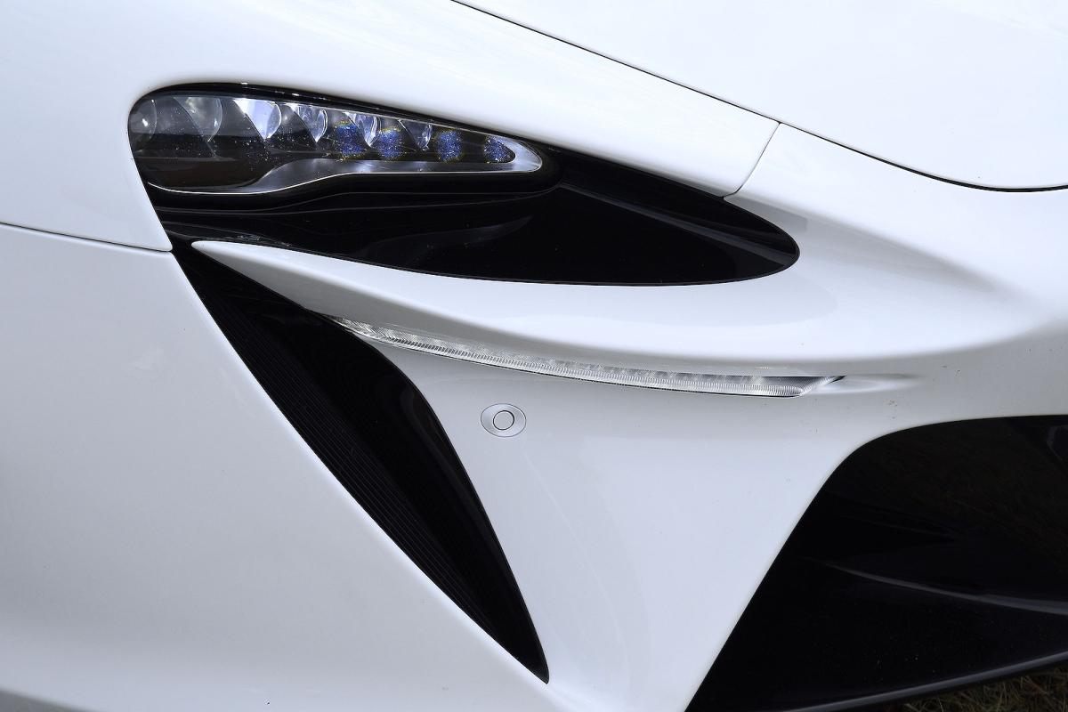 McLaren Artura headlights detail