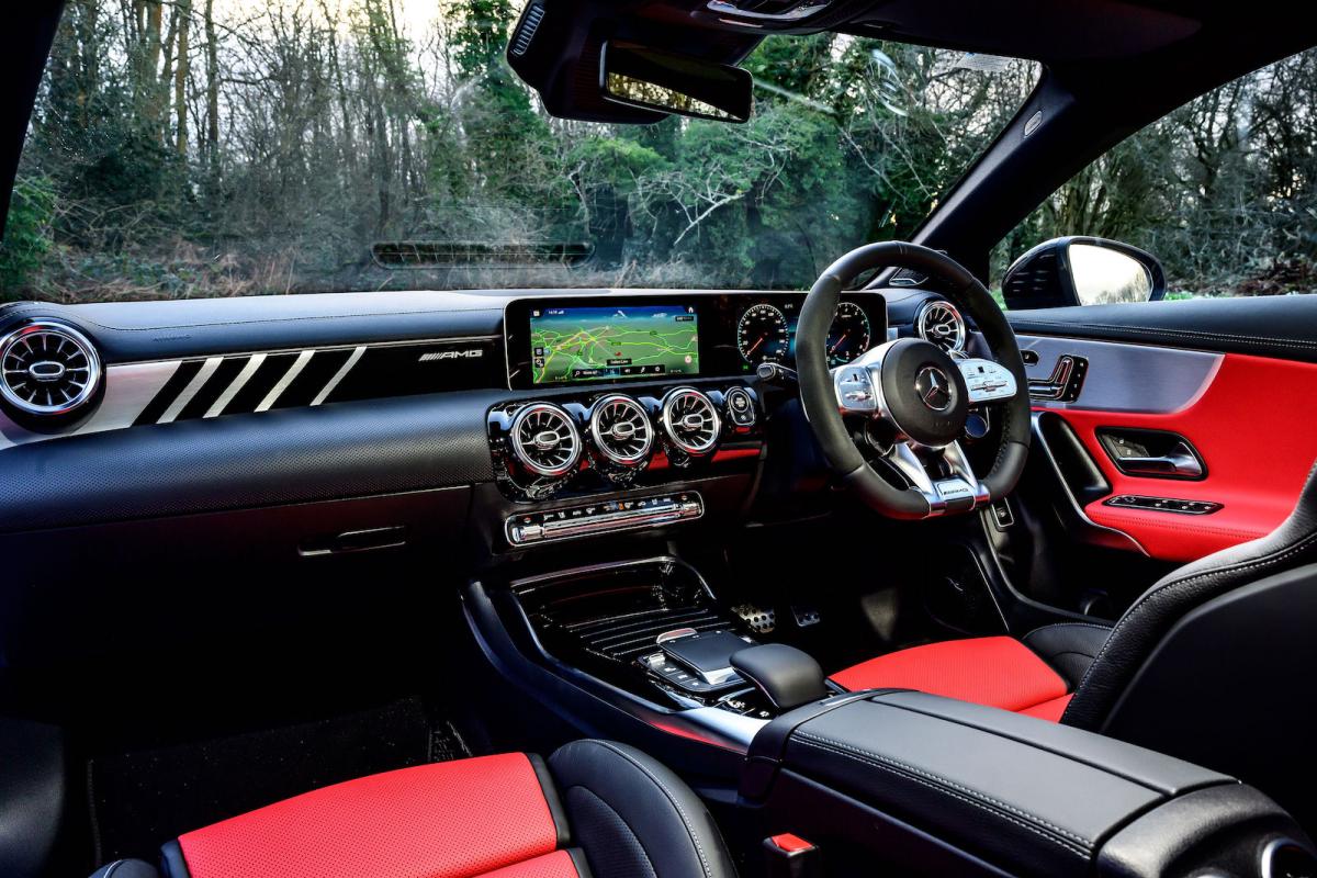 Mercedes-AMG CLA 45 S dashboard