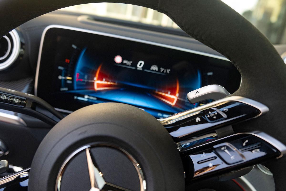 Mercedes-AMG GLC 63 S driver display