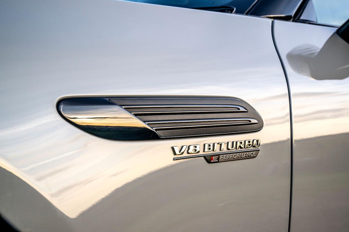 Mercedes SL side badge