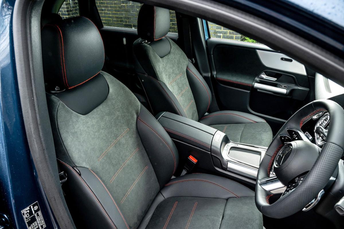 Mercedes B-Class interior front seats