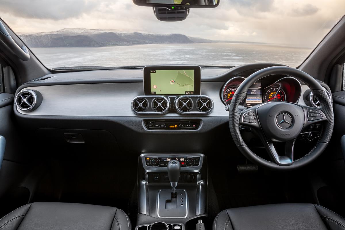 Mercedes-Benz X-Class 2019 RHD dashboard wide