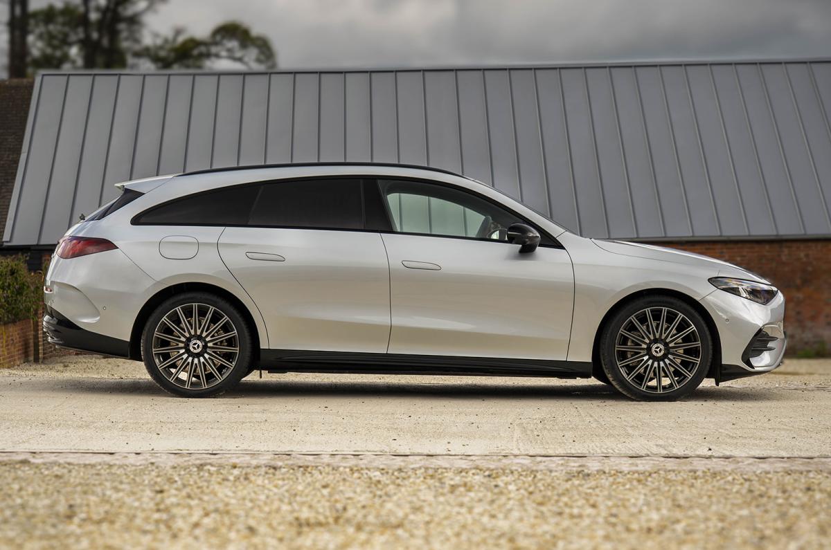 Mercedes CLA Shooting Brake static side