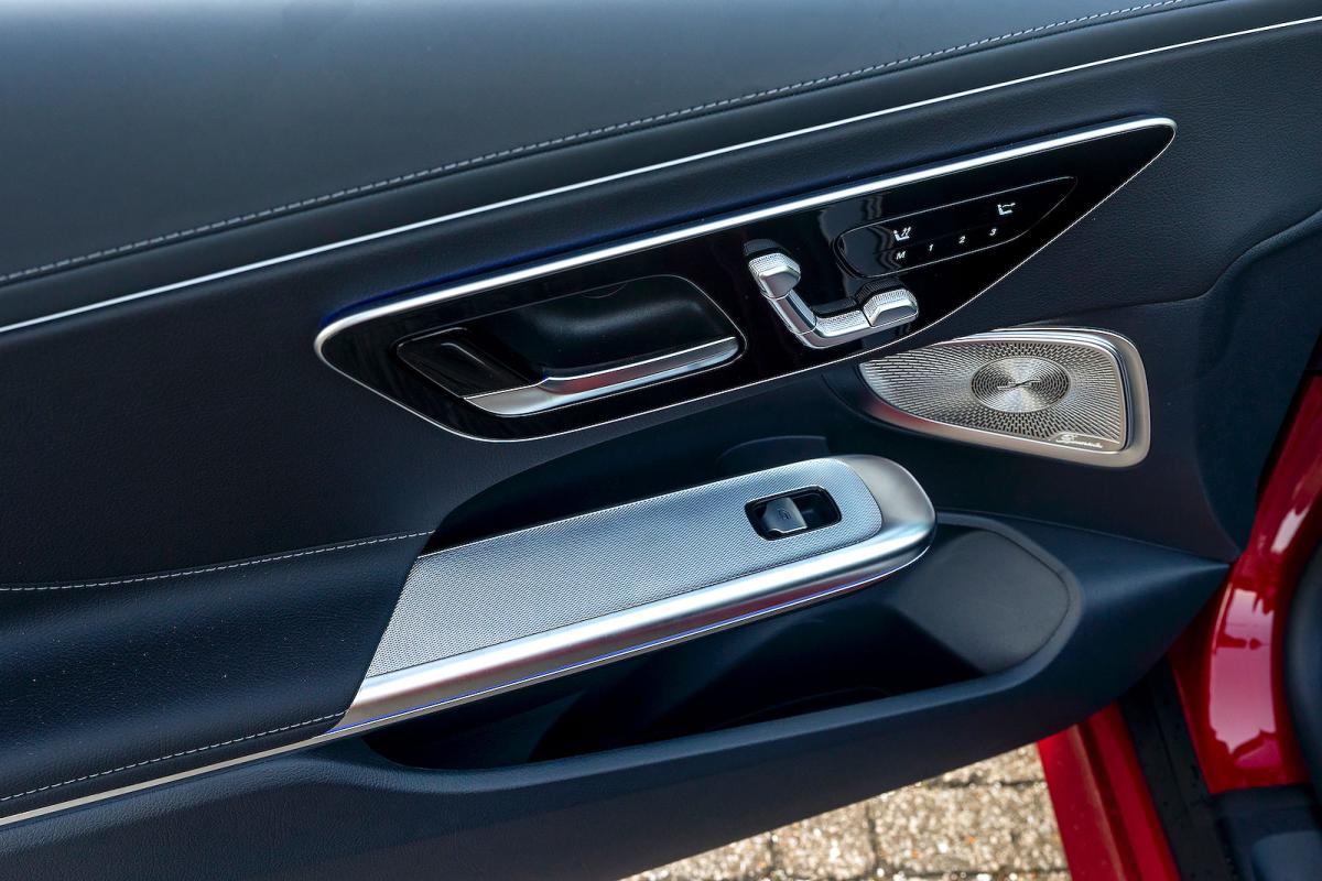 Mercedes CLE Cabriolet door detail