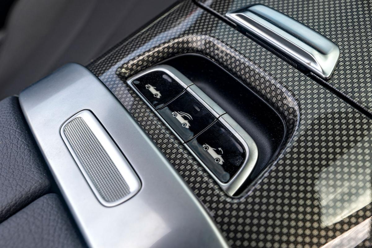 Mercedes CLE Cabriolet roof controls