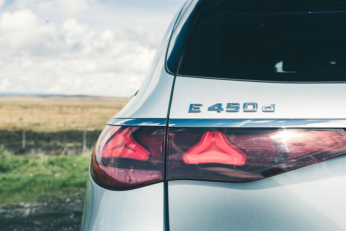 Mercedes E-Class Estate rear lights