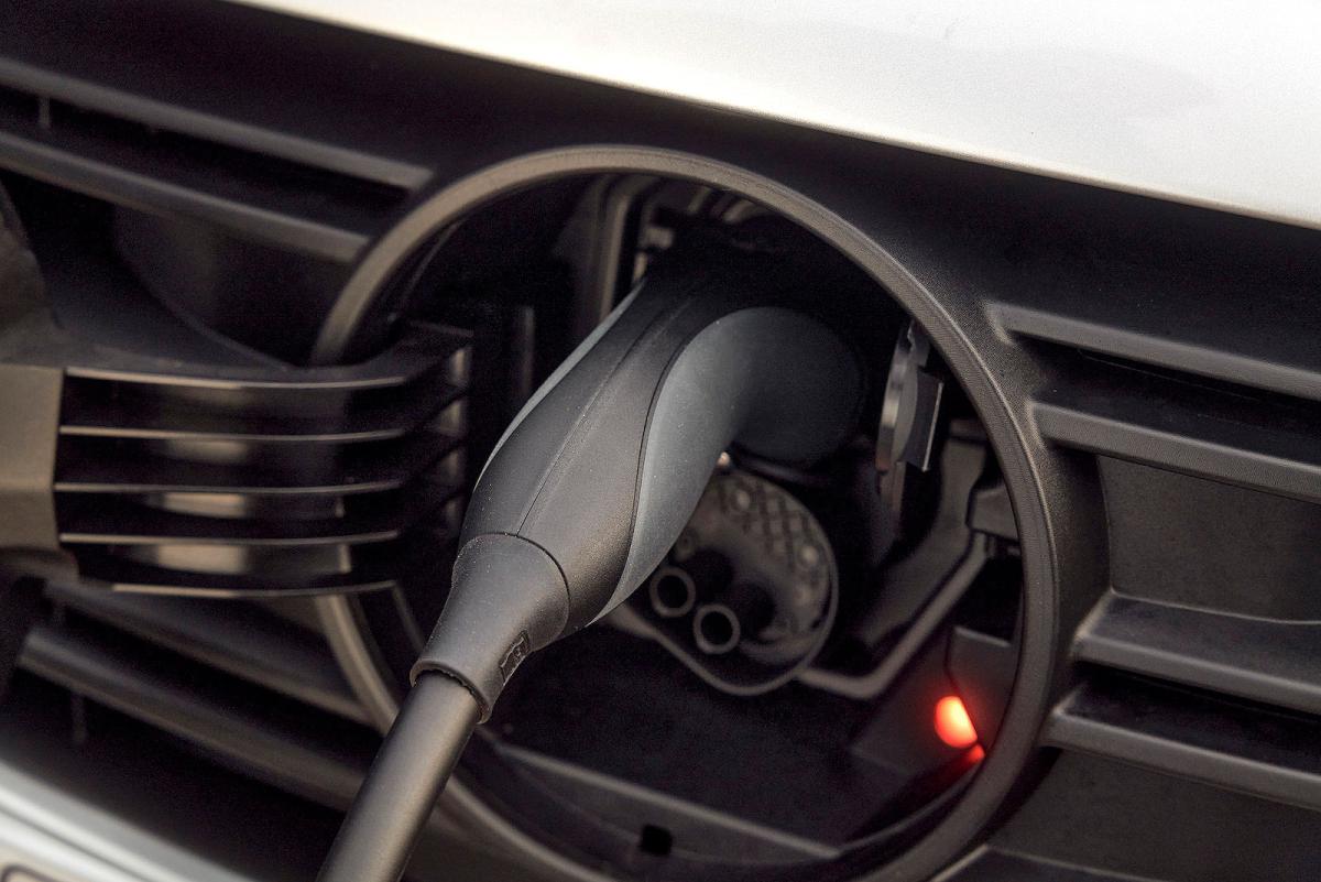 Mercedes eCitan charging socket