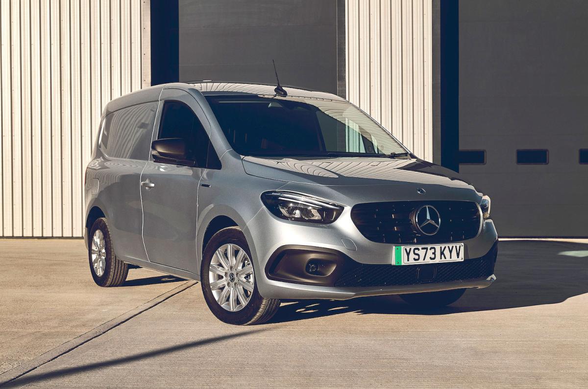 Mercedes eCitan front right static