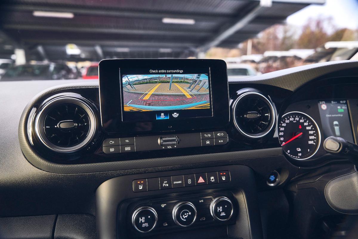Mercedes eCitan interior infotainment screen