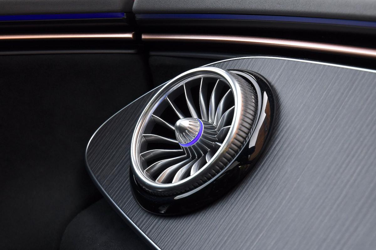 Mercedes EQE interior detail