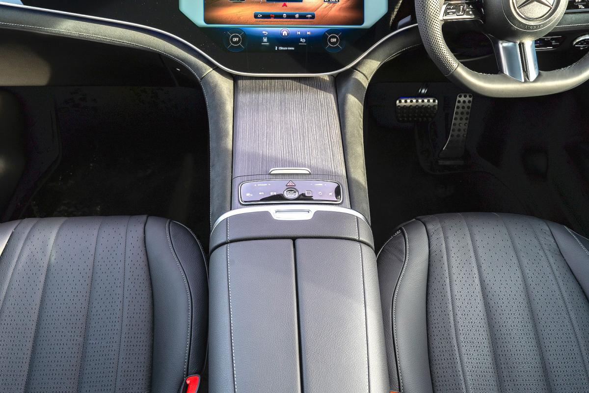Mercedes EQE SUV interior detail