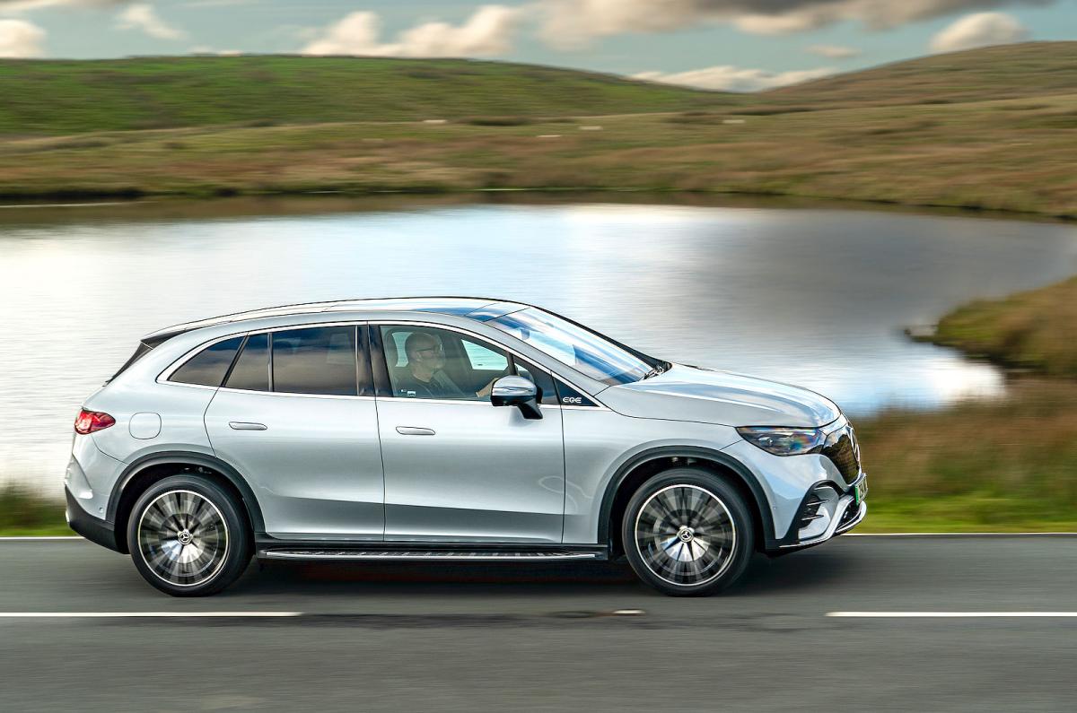 Mercedes EQE SUV right driving