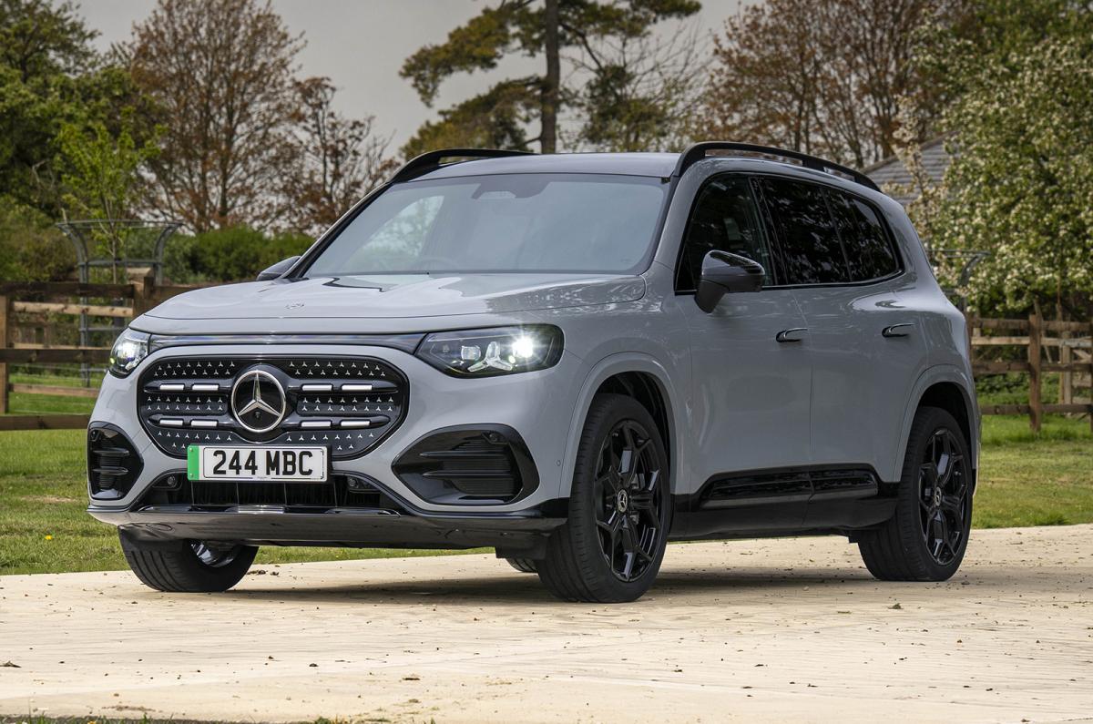 Mercedes GLB static front left