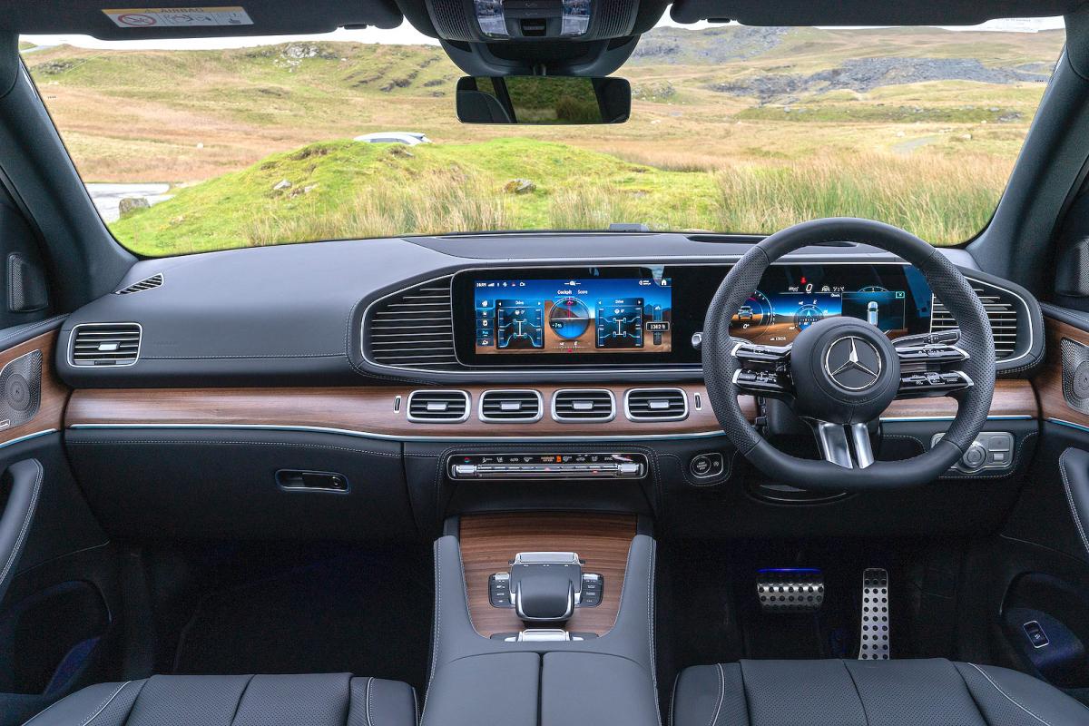 Mercedes GLS interior dashboard