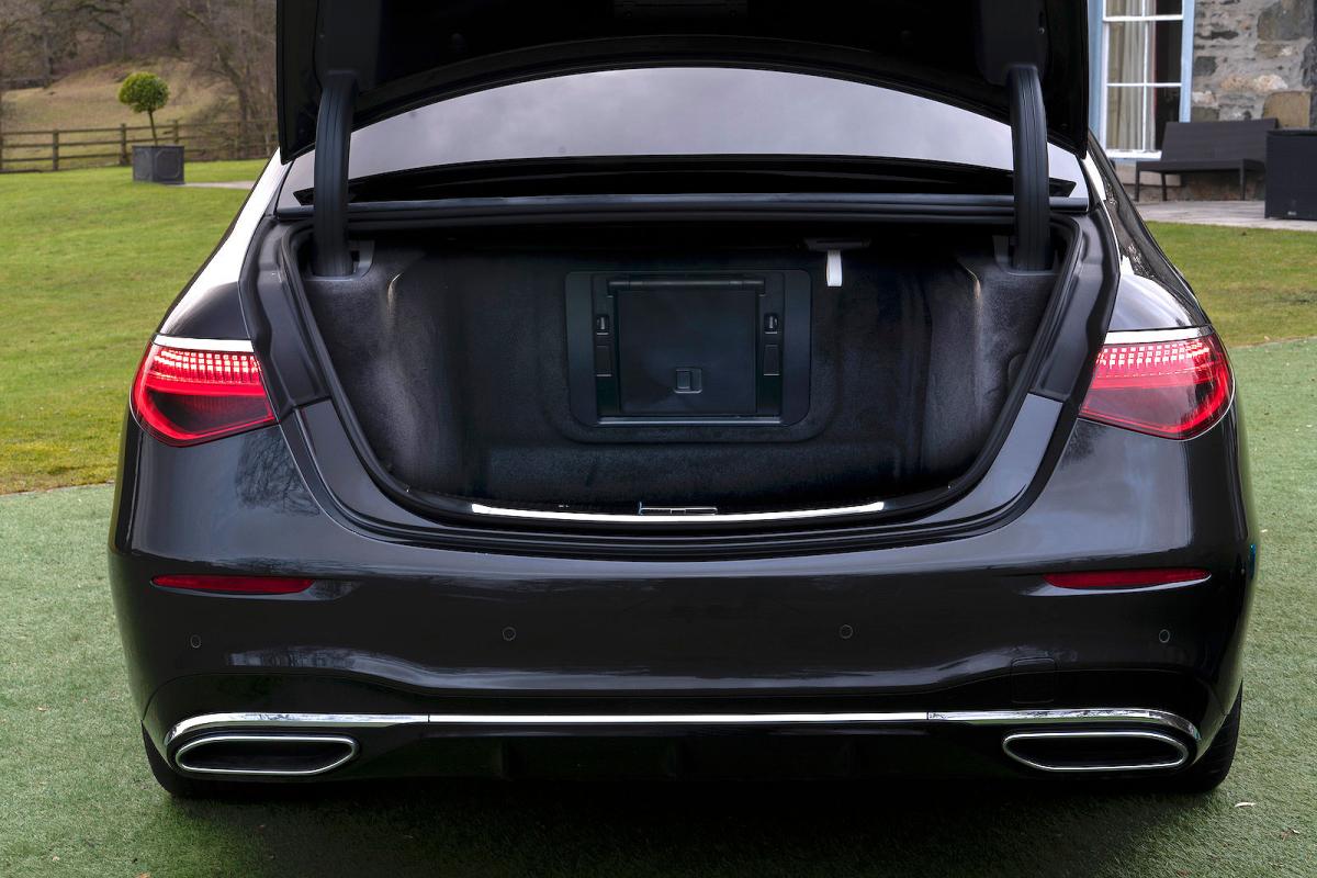 Mercedes S-Class boot