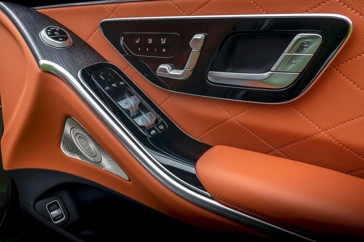 Mercedes S-Class seat controls