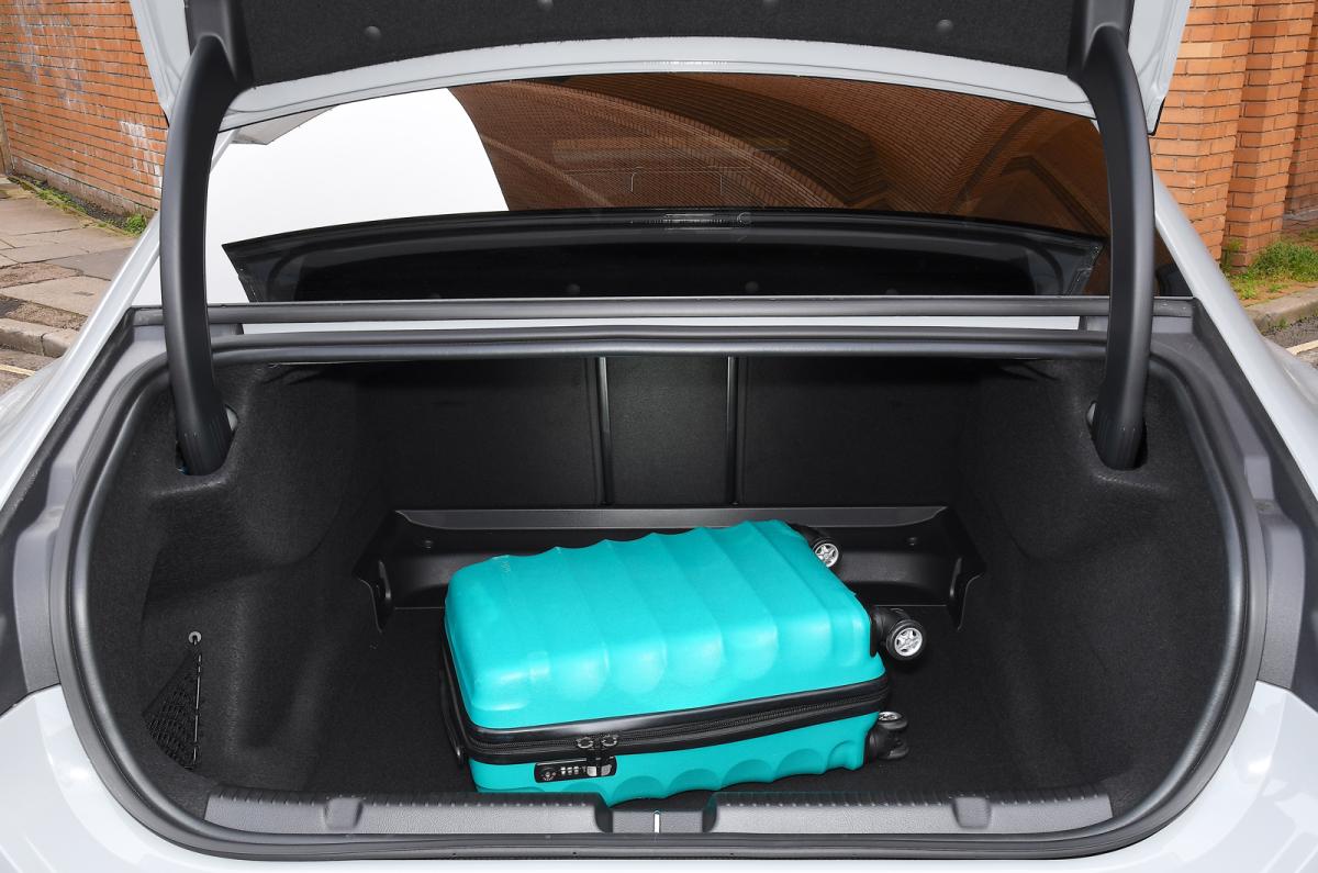 Mercedes EQE boot