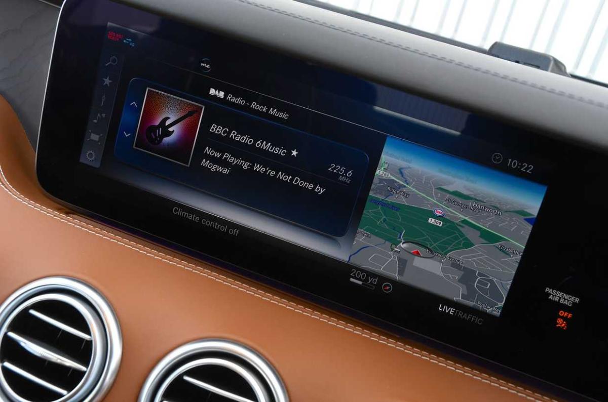 Mercedes S-Class Coupe infotainment screen