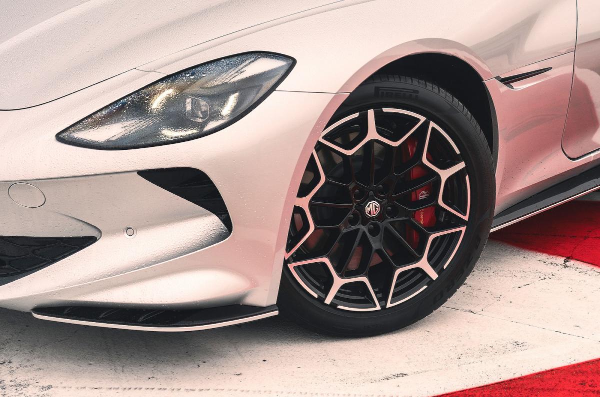 MG Cyberster alloy wheel