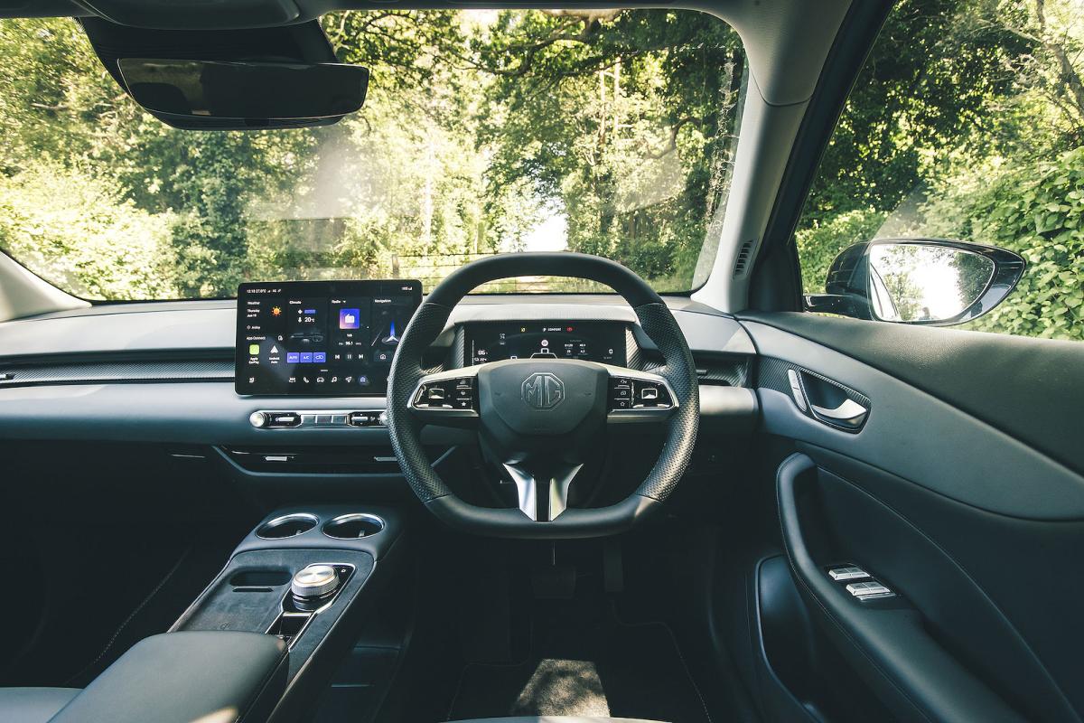 MG S5 EV dashboard