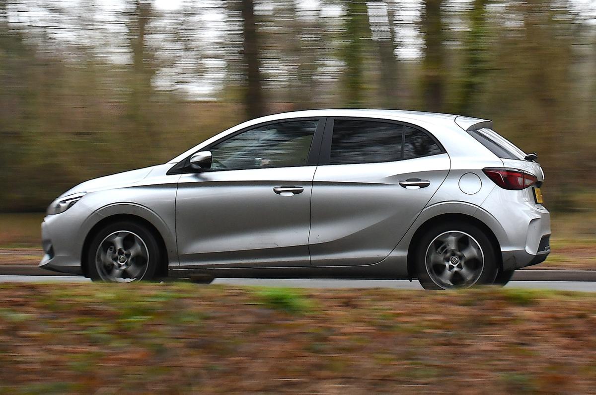 MG3 driving side