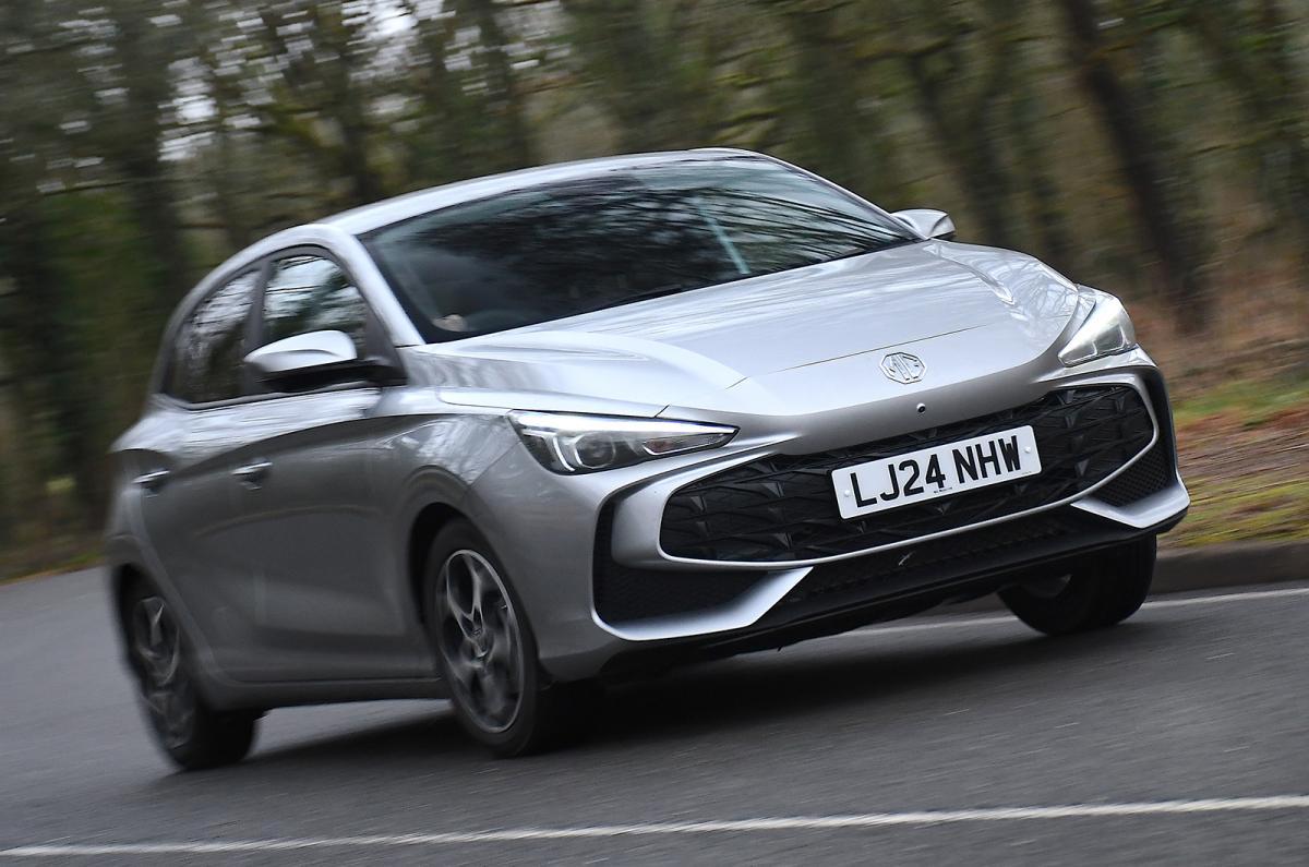 MG3 front cornering