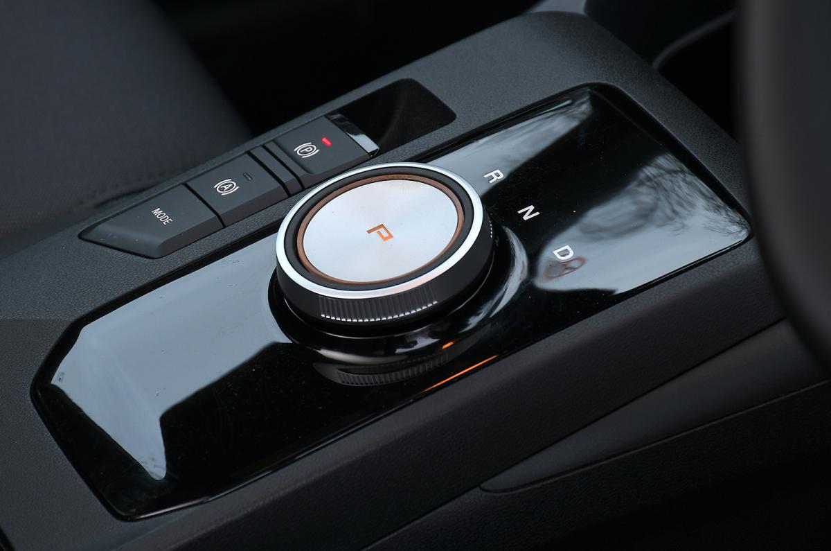 MG3 interior detail