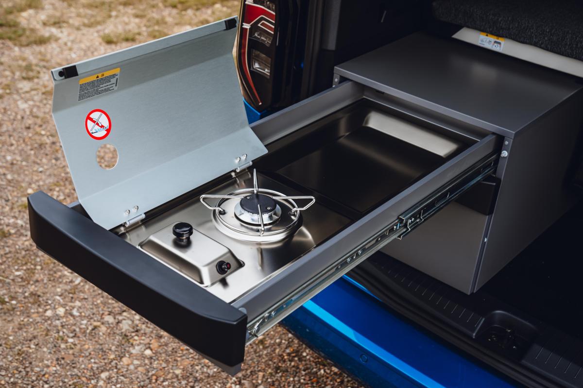 Volkswagen Caddy California pull-out camping stove