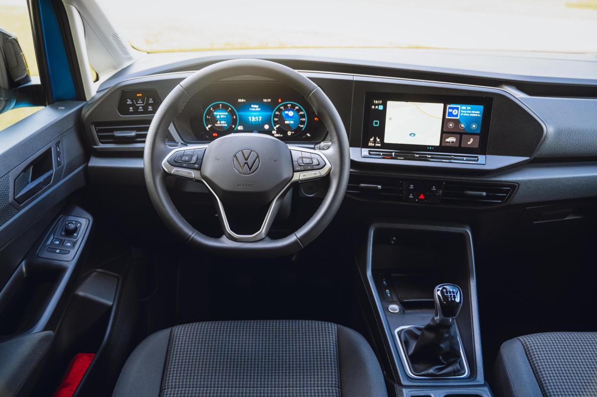 Volkswagen Caddy California interior dashboard