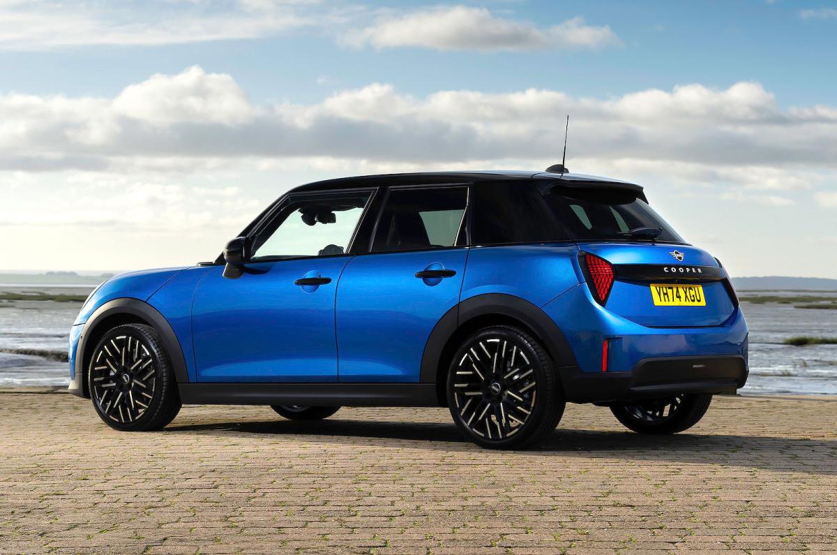 Mini Cooper 5 Door rear left static