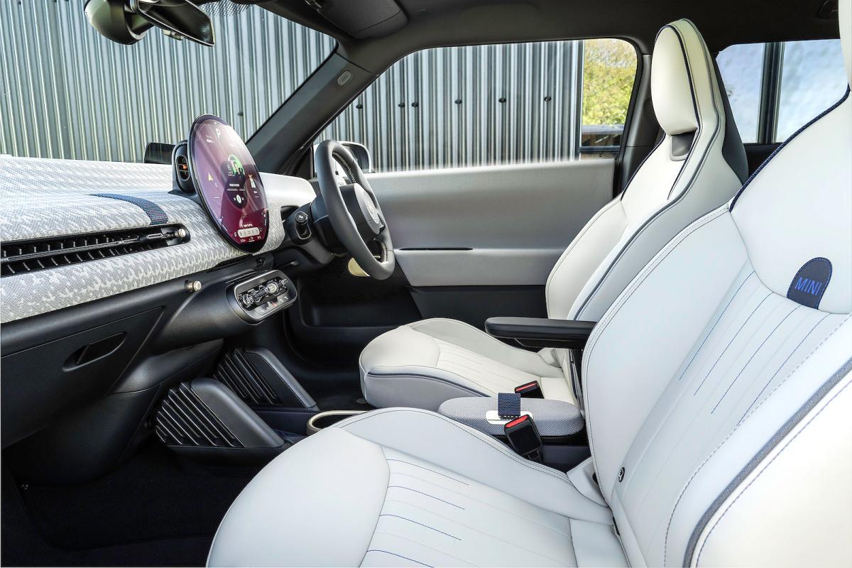 Mini Cooper Electric front seats