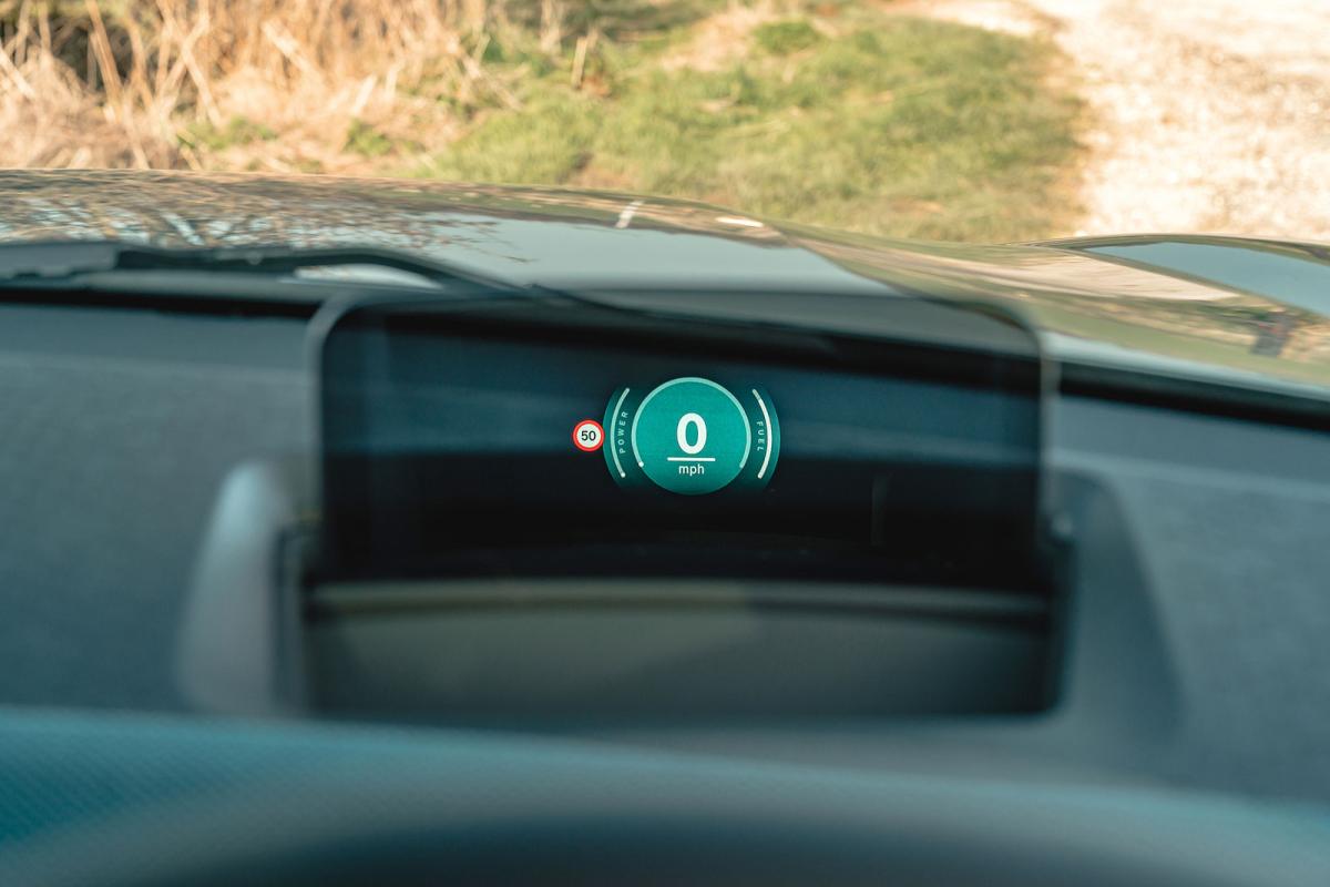 Mini Countryman interior driver display