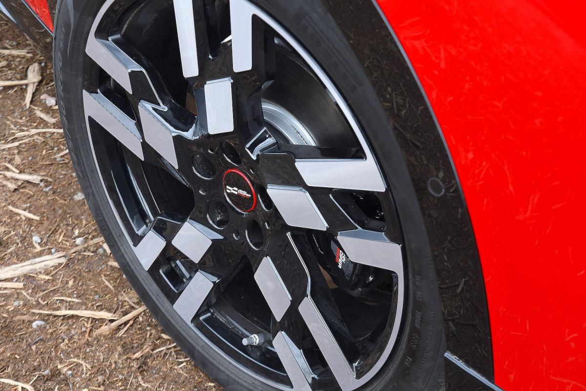 Mini Countryman Electric alloy wheel