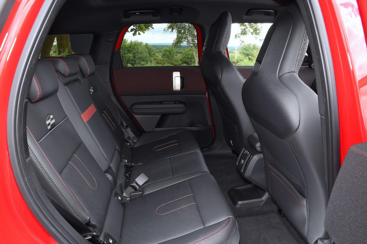 Mini Countryman Electric back seats
