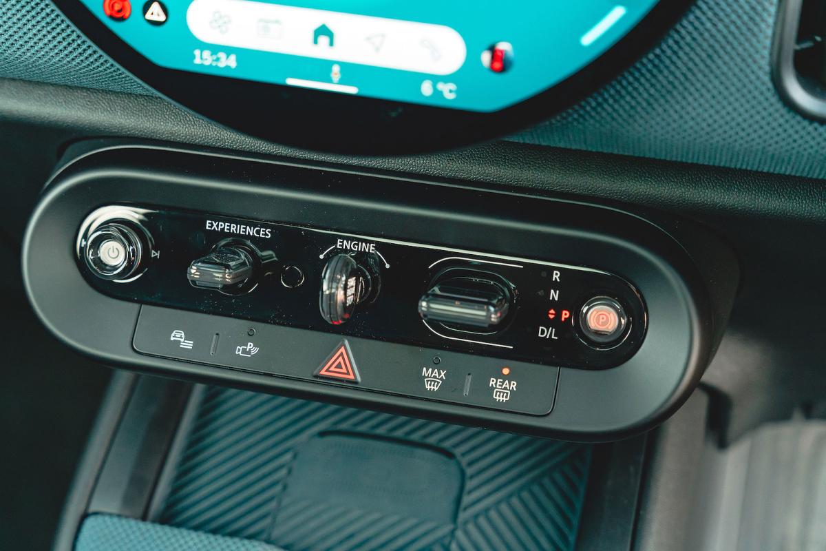 Mini Countryman interior detail