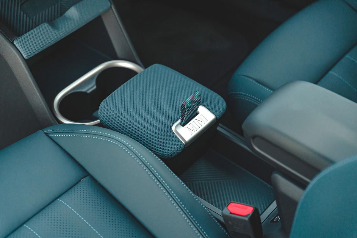Mini Countryman interior detail