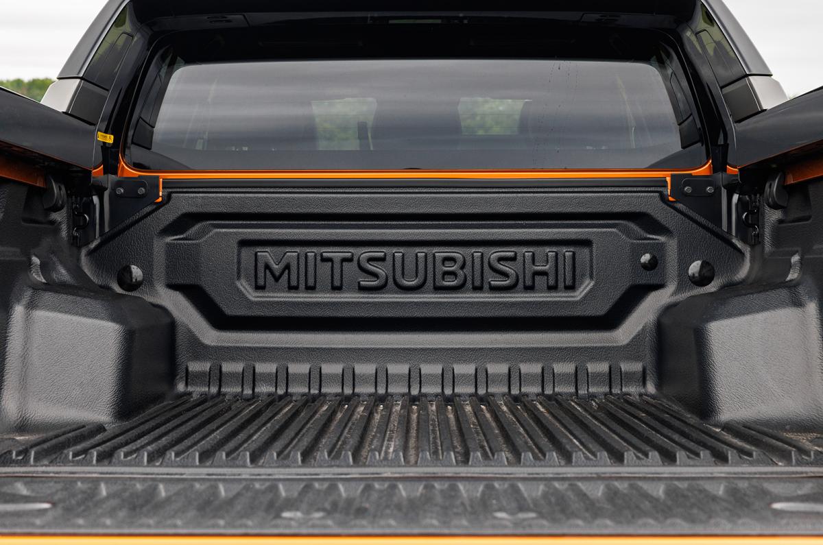 Mitsubishi L200 load bay